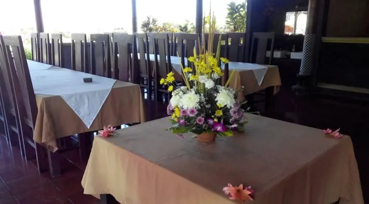 Каликбукбук: Hotel Celuk Agung