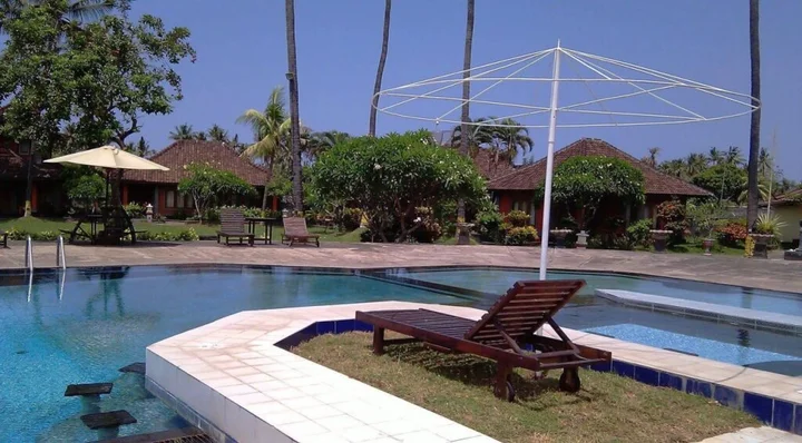 Каликбукбук: Hotel Celuk Agung