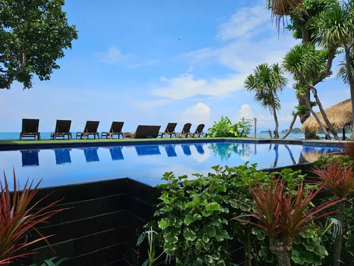 Сенджиги: Sunsethouse Lombok