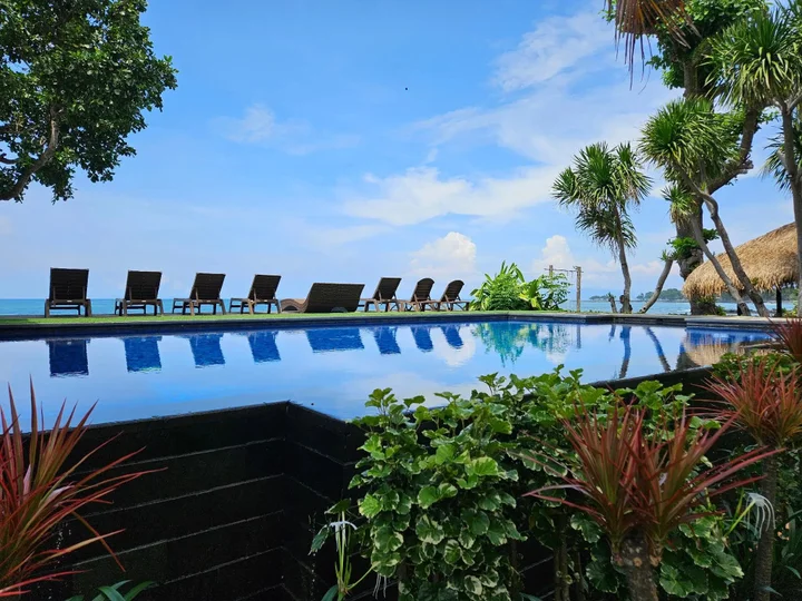 Сенджиги: Sunsethouse Lombok