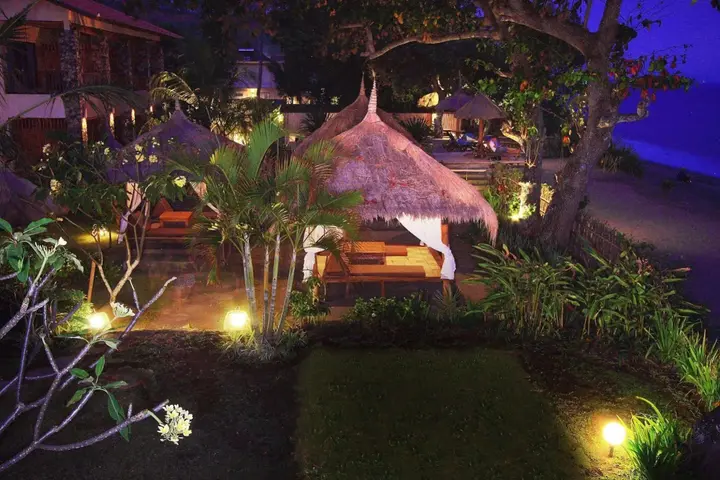 Сенджиги: Sunsethouse Lombok