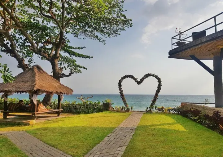 Сенджиги: Sunsethouse Lombok