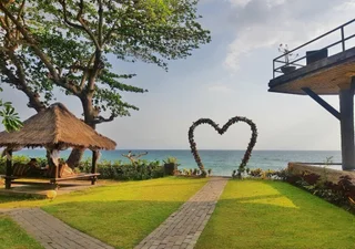 Сенджиги: Sunsethouse Lombok