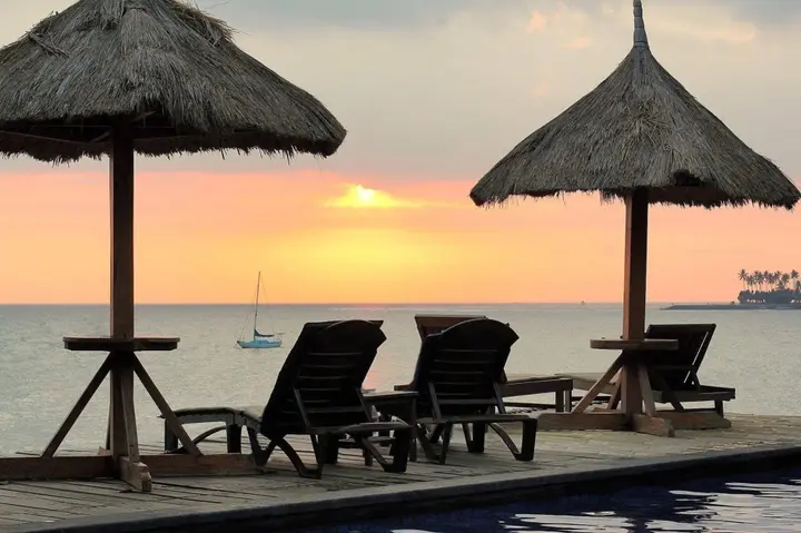 Сенджиги: Sunsethouse Lombok
