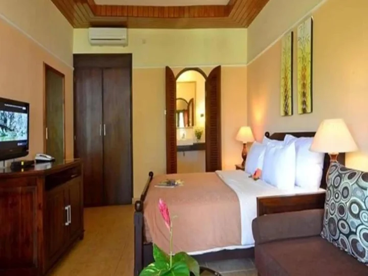 Сенджиги: Sunsethouse Lombok