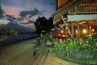 Сенджиги: Sunsethouse Lombok