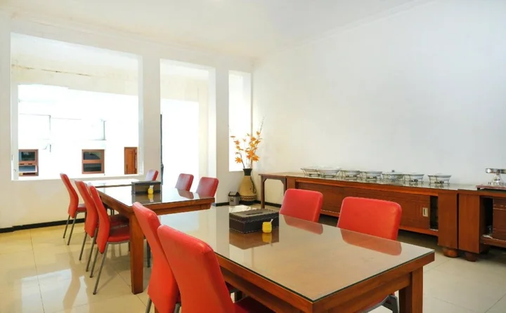 Батуретно: Super OYO OYO Capital O 514 Omah Pari Boutique Hotel