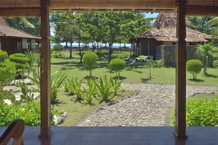 Гили Траванган: Desa Dunia Beda