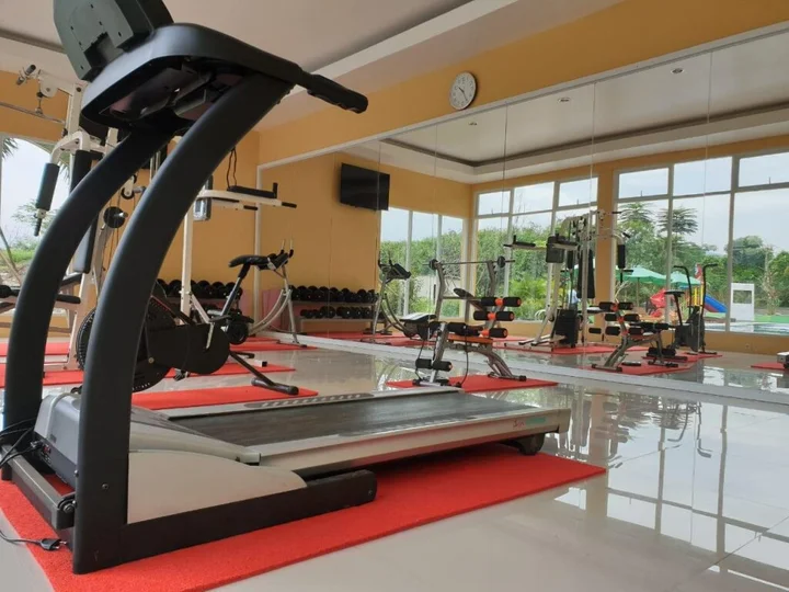 Сукарайя: Lorin Sentul Hotel