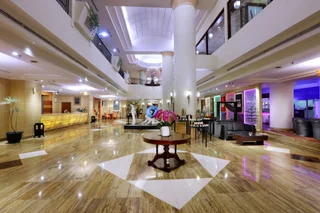 Семаранг: Grand Candi Hotel