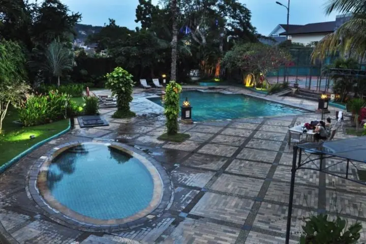 Семаранг: Grand Candi Hotel