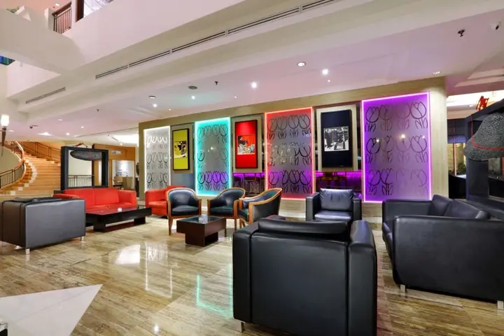 Семаранг: Grand Candi Hotel