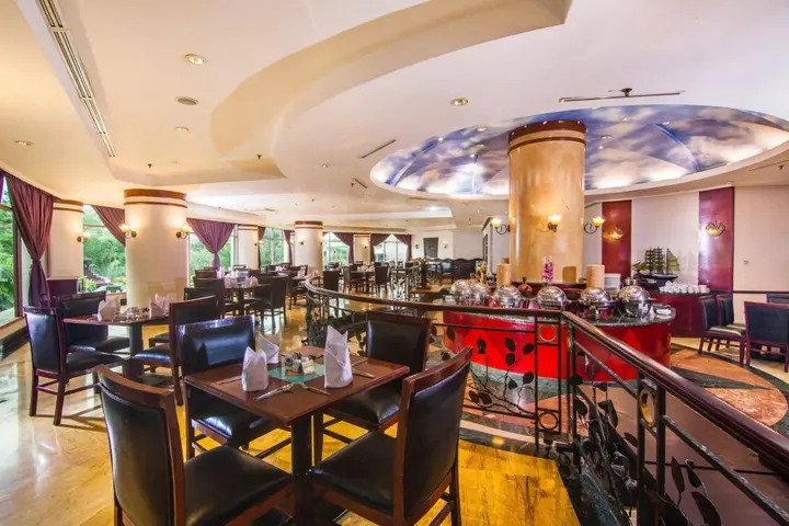 Семаранг: Grand Candi Hotel