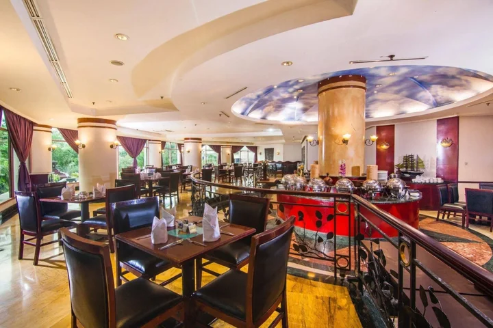 Семаранг: Grand Candi Hotel