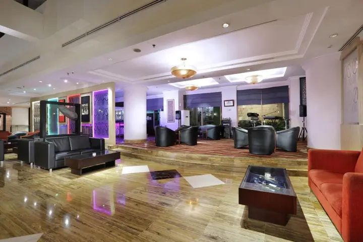 Семаранг: Grand Candi Hotel