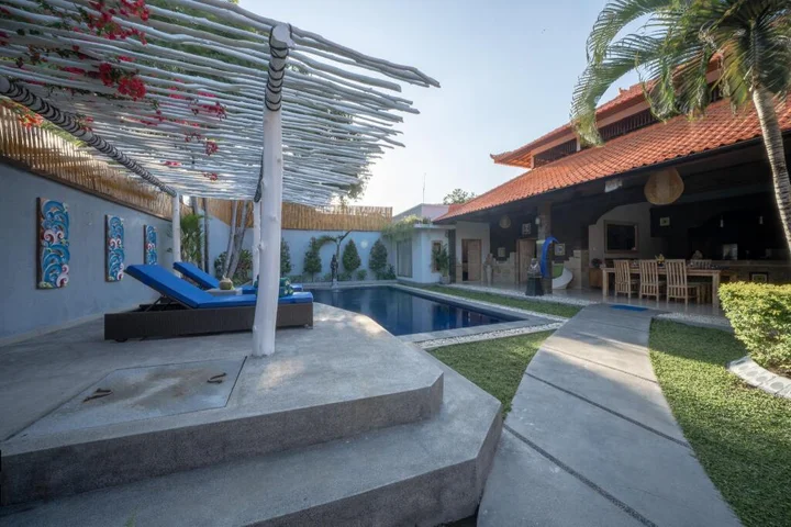 Кута: The Catur Villa