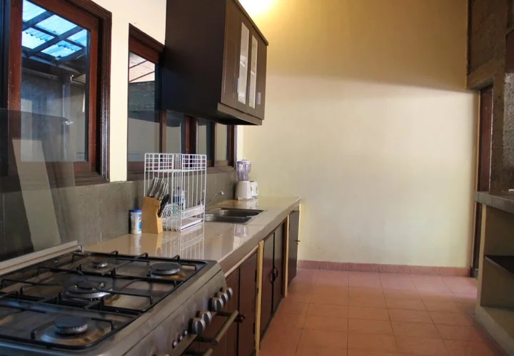 Кута: The Catur Villa