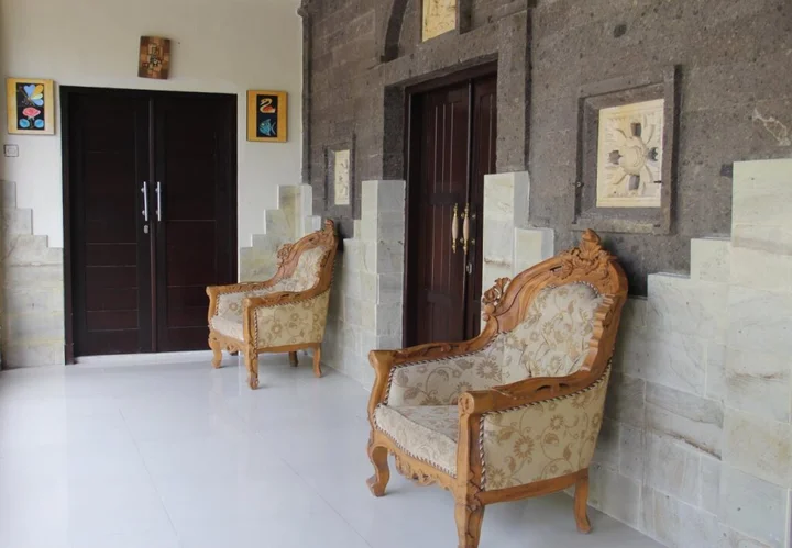 Кута: The Catur Villa