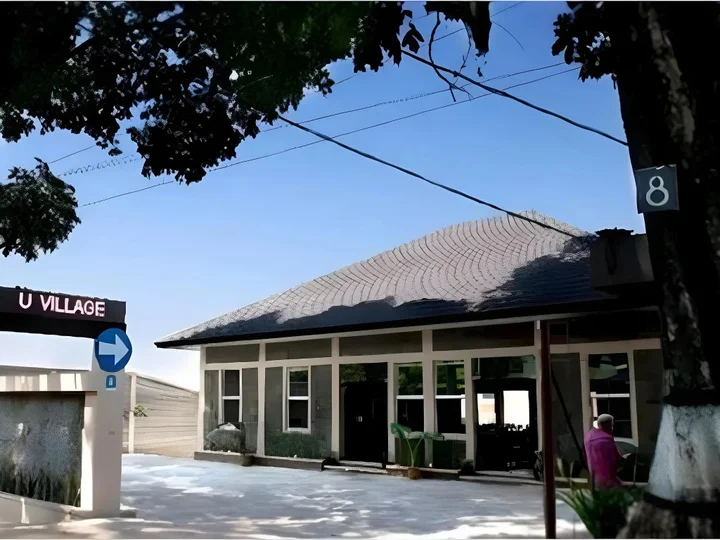 Бандунг: U Village Hotel And Villa