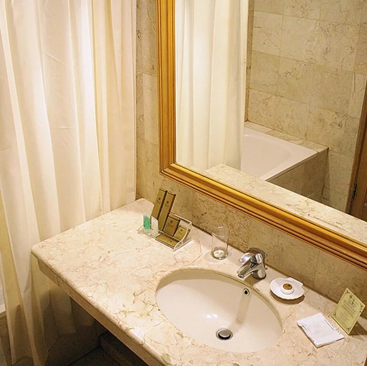Сурабая: Tunjungan Hotel