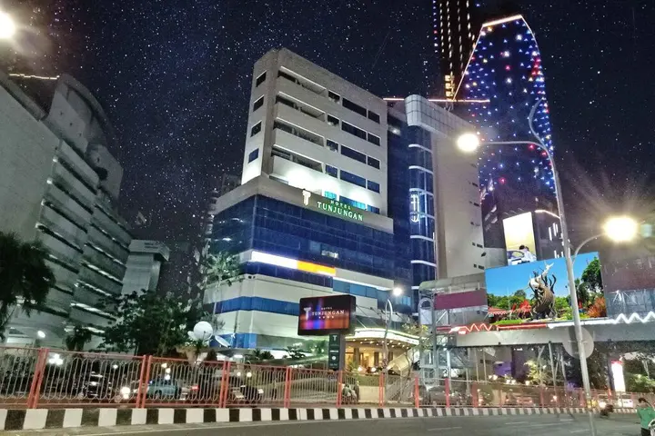 Сурабая: Tunjungan Hotel