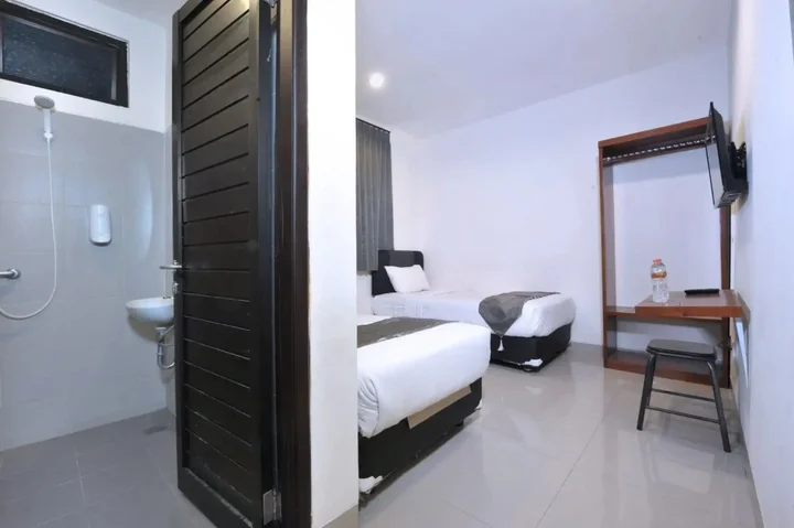 Сурабая: Uno Hotel