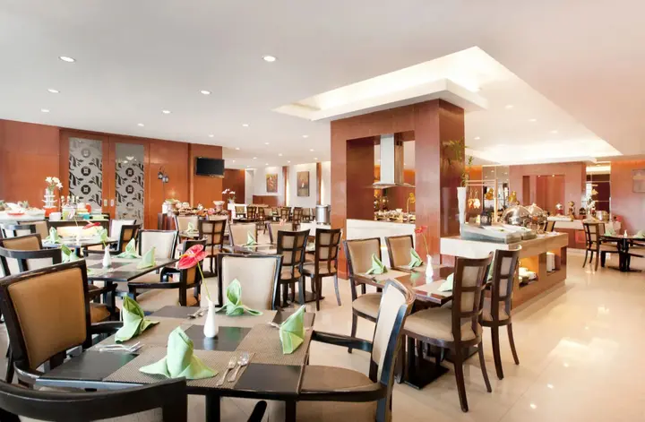Сурабая: Hotel Santika Jemursari