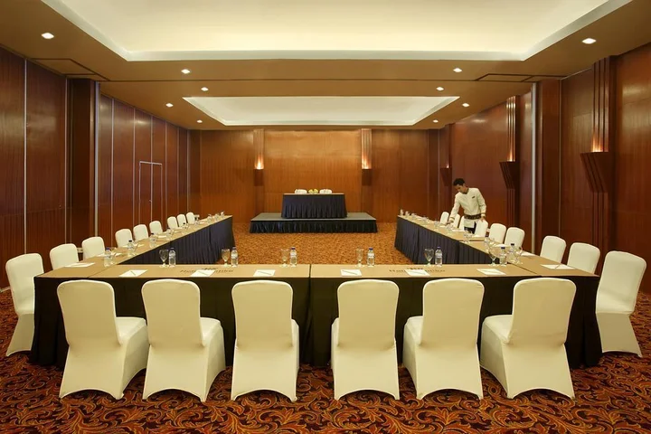 Сурабая: Hotel Santika Jemursari