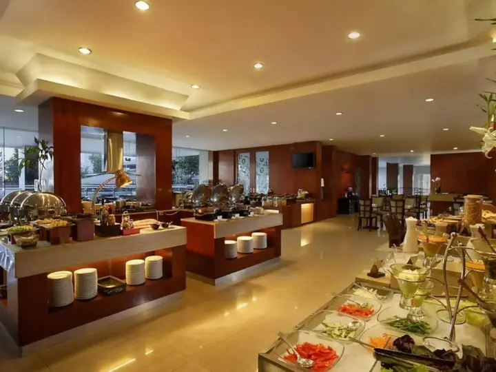 Сурабая: Hotel Santika Jemursari
