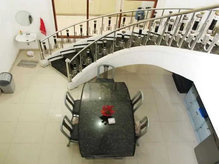 Сурабая: Homestay Kalijudan