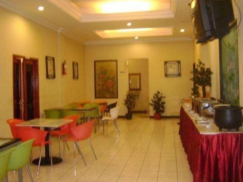 Палембанг: RedDoorz @ Jalan Mangkunegara Palembang 2