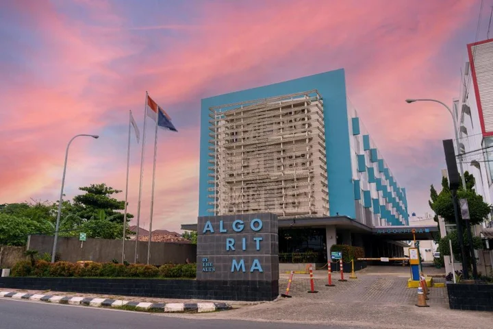 Палембанг: Algoritma Hotel