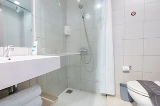 Палембанг: Algoritma Hotel