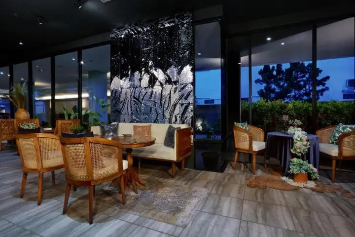 Палембанг: Algoritma Hotel