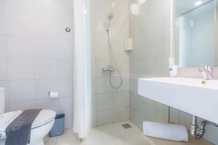 Палембанг: Algoritma Hotel