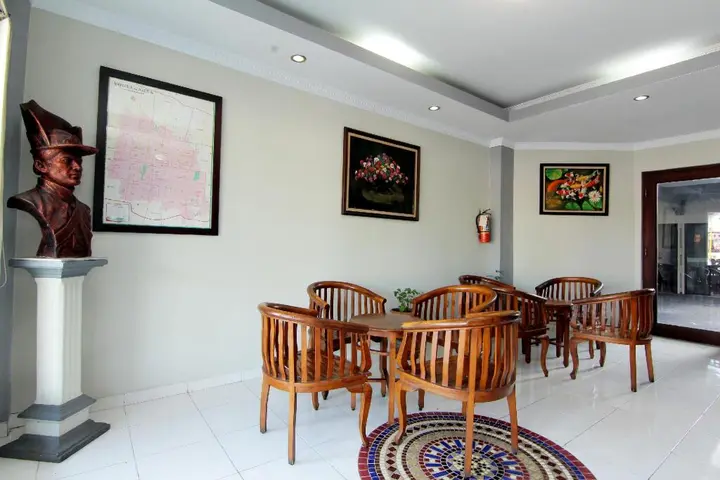 Батуретно: Hotel Bugis Asri