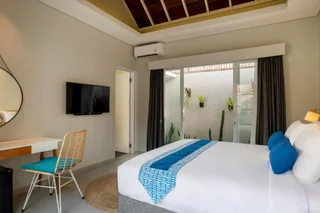 Гили Траванган: The Beach House Resort