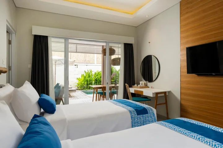Гили Траванган: The Beach House Resort