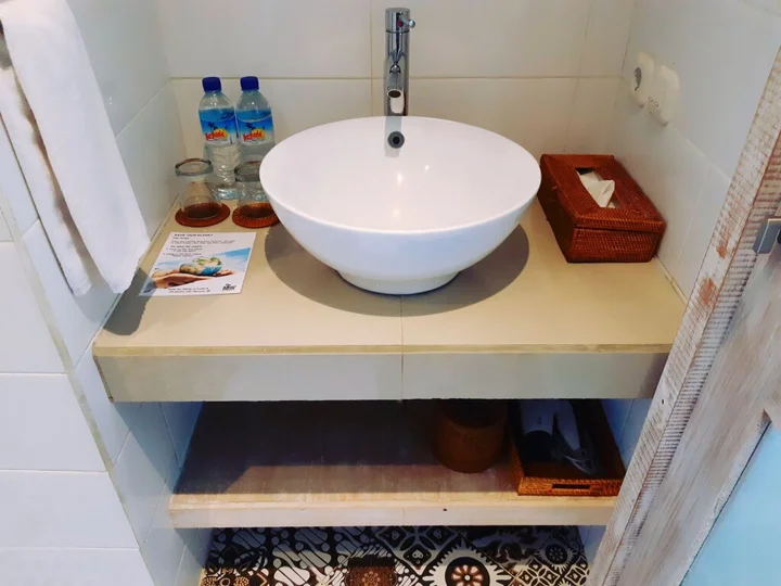Гили Траванган: The Beach House Resort