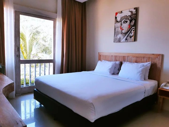 Гили Траванган: The Beach House Resort