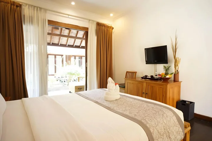 Гили Аир: Royal Regantris Villa Karang