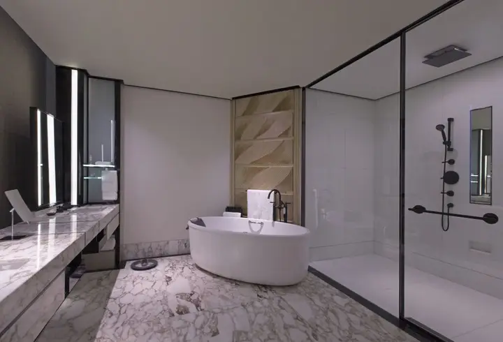 carousel image 4