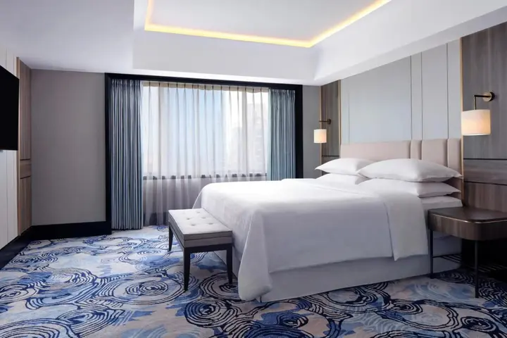 Сурабая: Sheraton Surabaya Hotel and Towers