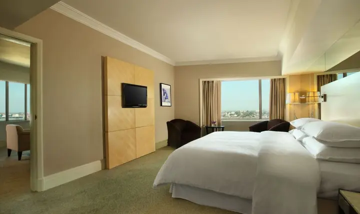 Сурабая: Sheraton Surabaya Hotel and Towers