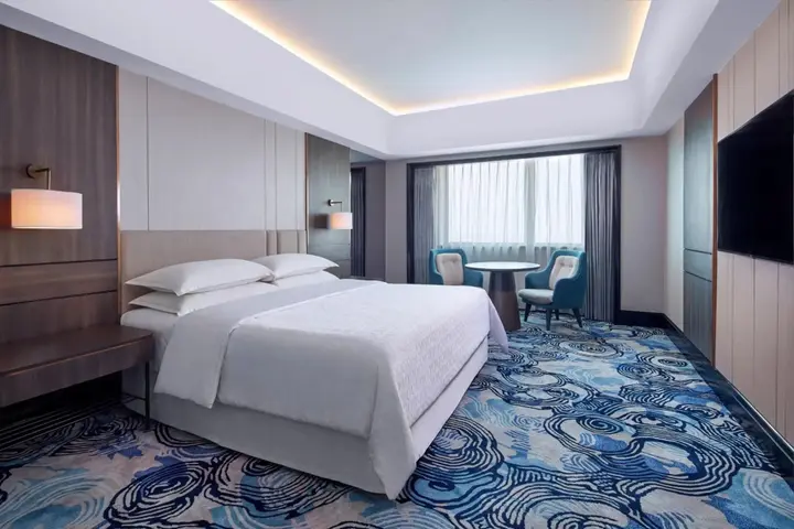 Сурабая: Sheraton Surabaya Hotel and Towers