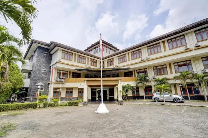OYO 3955 Hotel Bumi Kitri Pramuka — фото 1