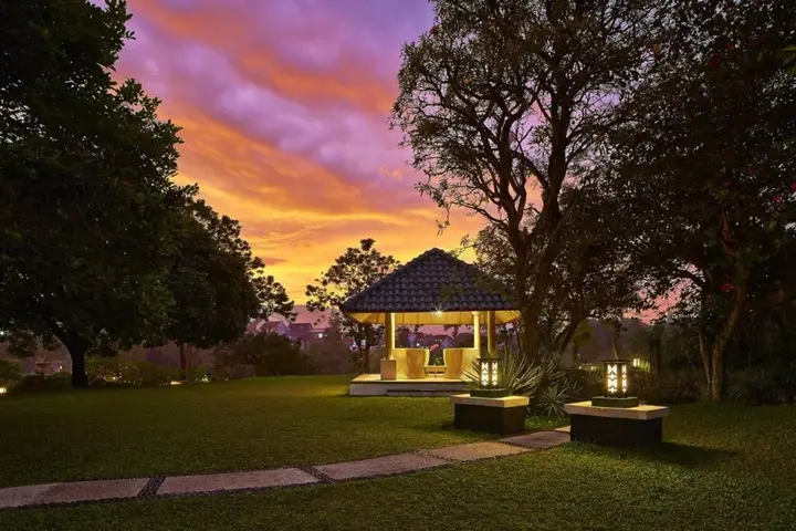 Бандунг: Sheraton Bandung Hotel & Towers
