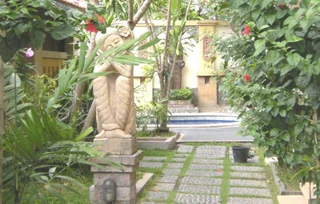 Санур Кайя: Jambu Inn