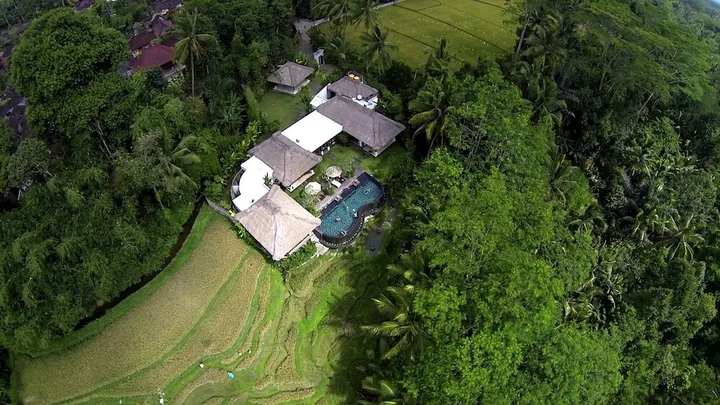 Тегаллаланг: Villa Amrita