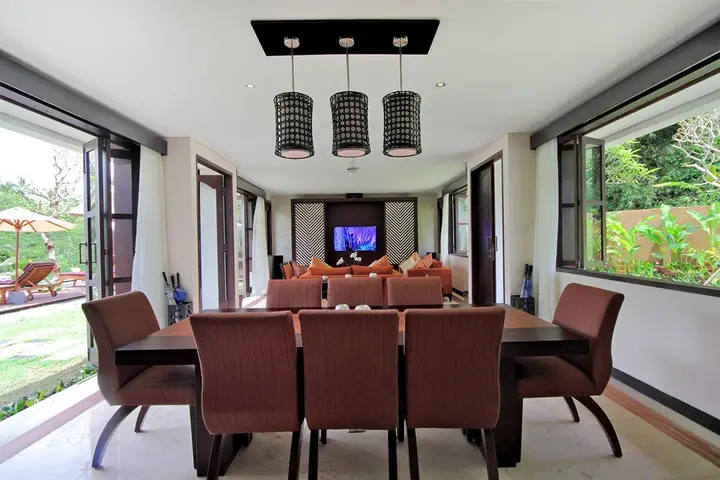 Тегаллаланг: Villa Amrita